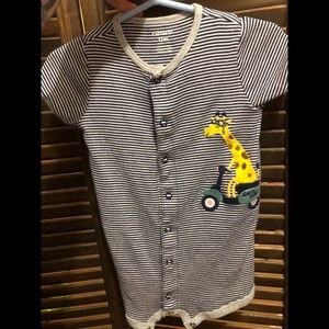 ‼️4/$20‼️ giraffe Romper 12 M